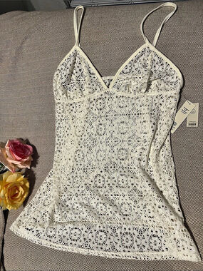 Women White Crochet Camisole Size Large NWT